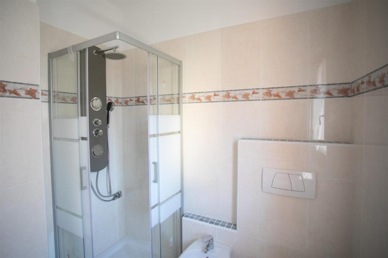 Iseolakerental - Appartamento Iris Solto Collina Kültér fotó
